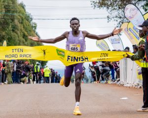 In the men’s category, 25-year-old Amos Kiprotich, who trains in Keringet, Nakuru County, delivered a masterclass in pacing by crossing the finish line in 44 minutes and 33 seconds